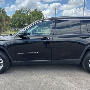 JEEP GRAND CHEROKEE L LAREDO - 4