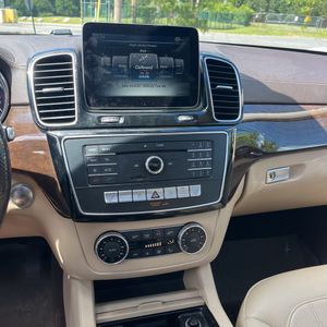 2017 Mercedes-BENZ GLS — миниатюра 40