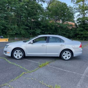 FORD FUSION SE - 3