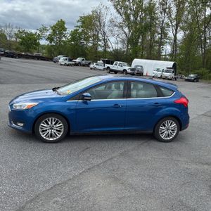 FORD FOCUS TITANIUM - 3
