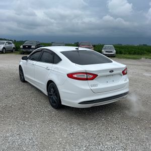 FORD FUSION SE - 5