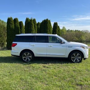 LINCOLN NAVIGATOR RESERVE - 10