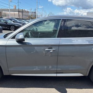 AUDI Q5 45 PREMIUM - 4