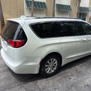 صورة 9 لـ 2018 Chrysler PACIFICA TOURING L