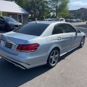 MERCEDES-BENZ E-CLASS - 8