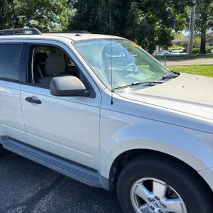 2009 FORD ESCAPE XLT photo 13
