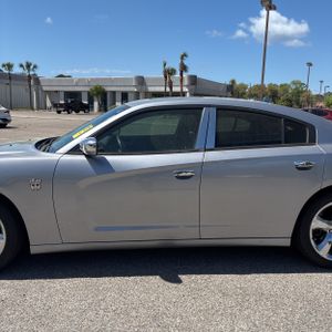 DODGE CHARGER SXT - 4