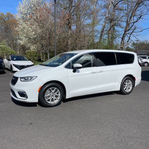 CHRYSLER PACIFICA TOURING L - 4