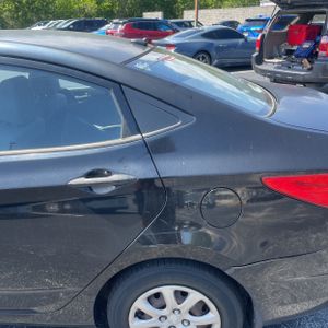 HYUNDAI ACCENT GLS - 6