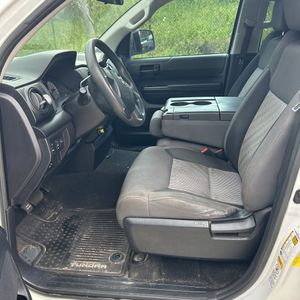 2016 Toyota TUNDRA SR photo 32