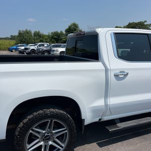 2021 Chevrolet SILVERADO 1500 LTZ 照片 9