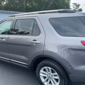 2013 FORD EXPLORER XLT photo 6