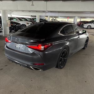 LEXUS ES 350 F SPORT HANDLING - 8