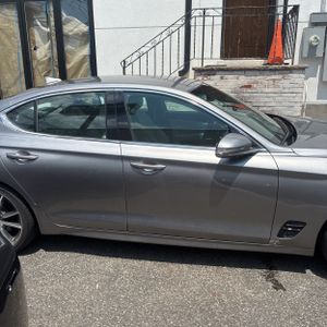 صورة 9 لـ 2023 Genesis G70 2.0T
