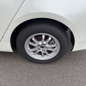 صورة مصغرة 14 لـ 2016 Toyota PRIUS TWO