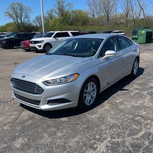 FORD FUSION SE - 1