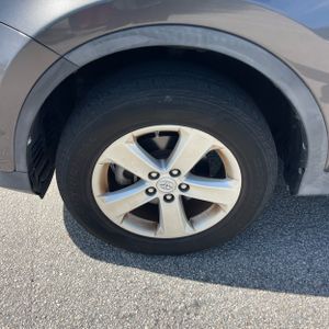 صورة مصغرة 17 لـ 2014 Toyota RAV4 XLE