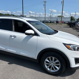 2018 KIA SORENTO LX — миниатюра 13