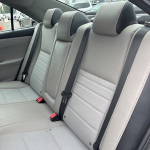2017 Toyota CAMRY SE thumbnail 34