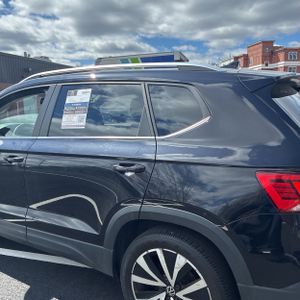 VOLKSWAGEN TAOS SE 4MOTION - 6