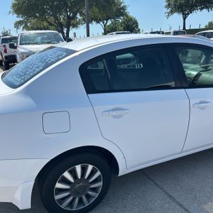 NISSAN SENTRA 2.0 - 8