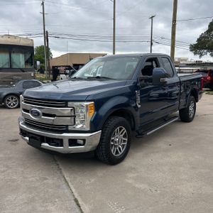 FORD F-250 SUPER DUTY LARIAT - 1