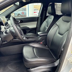 2024 JEEP COMPASS LIMITED — миниатюра 32