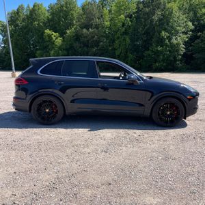 PORSCHE CAYENNE TURBO - 10