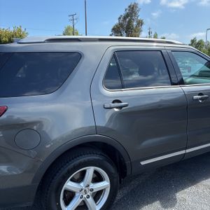 FORD EXPLORER XLT - 9
