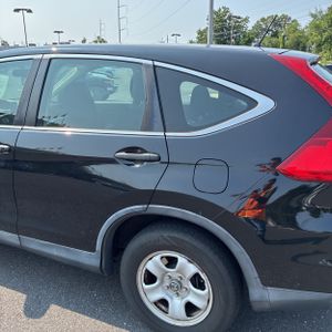2016 Honda CR-V LX — фото 6