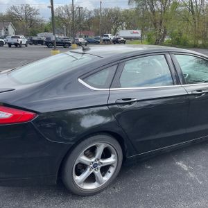 FORD FUSION SE - 9