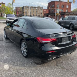 MERCEDES-BENZ E-CLASS - 5