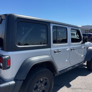 JEEP WRANGLER WILLYS 4XE - 9