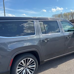 JEEP GRAND WAGONEER L SERIES III - 9