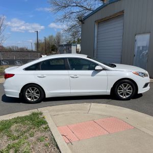 HYUNDAI SONATA SE - 10