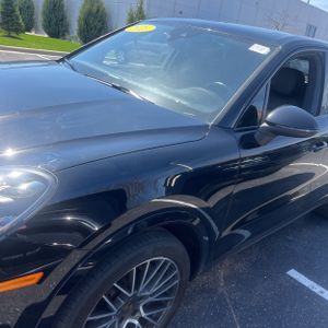 PORSCHE CAYENNE BASE - 2