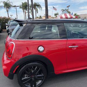 صورة 9 لـ 2015 MINI HARDTOP 2 DOOR COOPER S