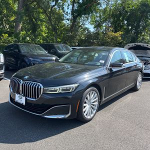 صورة 1 لـ 2022 BMW 740 I
