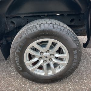 2016 Chevrolet SILVERADO 1500 CUSTOM — миниатюра 18