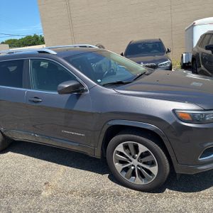 صورة مصغرة 13 لـ 2019 JEEP CHEROKEE OVERLAND