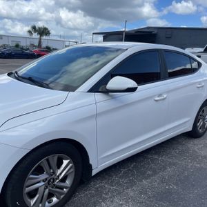 HYUNDAI ELANTRA SEL - 2