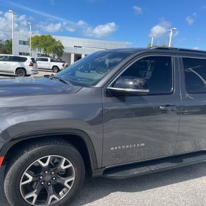 JEEP WAGONEER SERIES III - 2