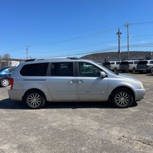 KIA SEDONA EX - 10