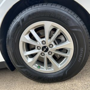 صورة مصغرة 20 لـ 2023 KIA CARNIVAL LX