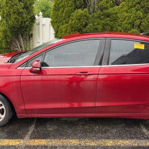 FORD FUSION SE - 4