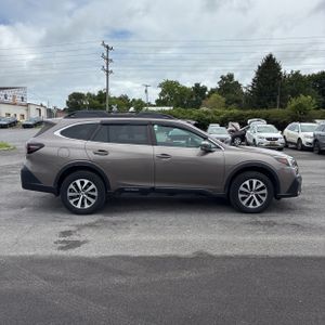 2021 Subaru OUTBACK PREMIUM — фото 10