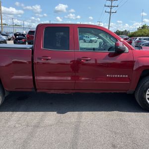 2017 Chevrolet SILVERADO 1500 LT — миниатюра 11