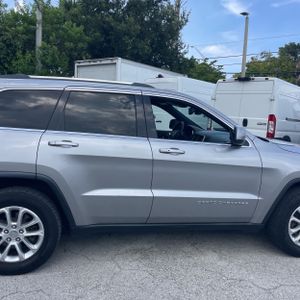 2014 JEEP GRAND CHEROKEE LAREDO — миниатюра 11
