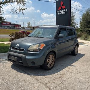 2011 KIA SOUL + 照片 1