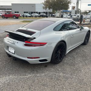 PORSCHE 911 CARRERA GTS - 8